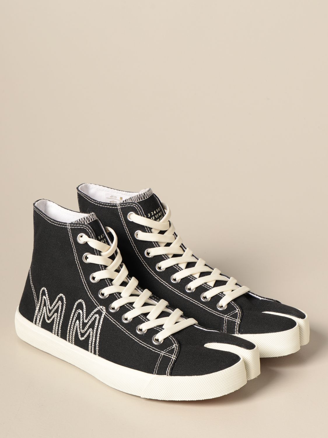 MAISON Tabi high top sneakers in canvas | Sneakers Maison Margiela Men Black | Sneakers Maison Margiela S57WS0399P4080 GIGLIO.COM