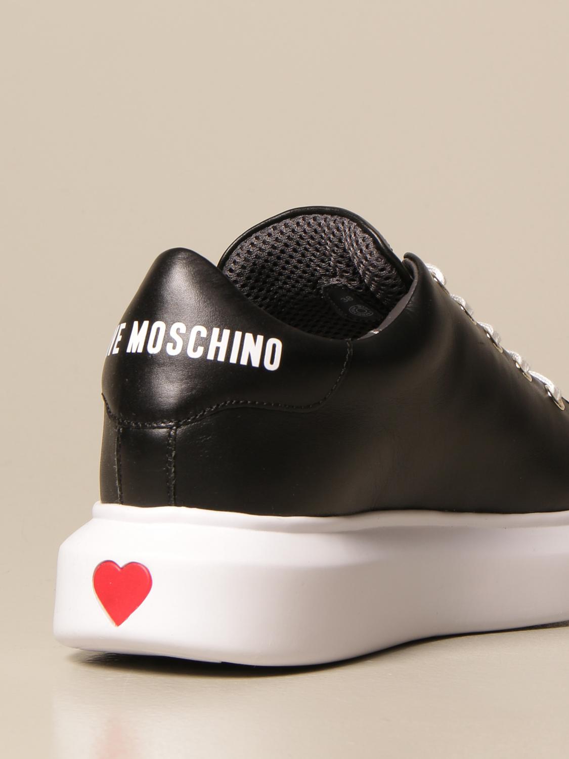 love moschino basket