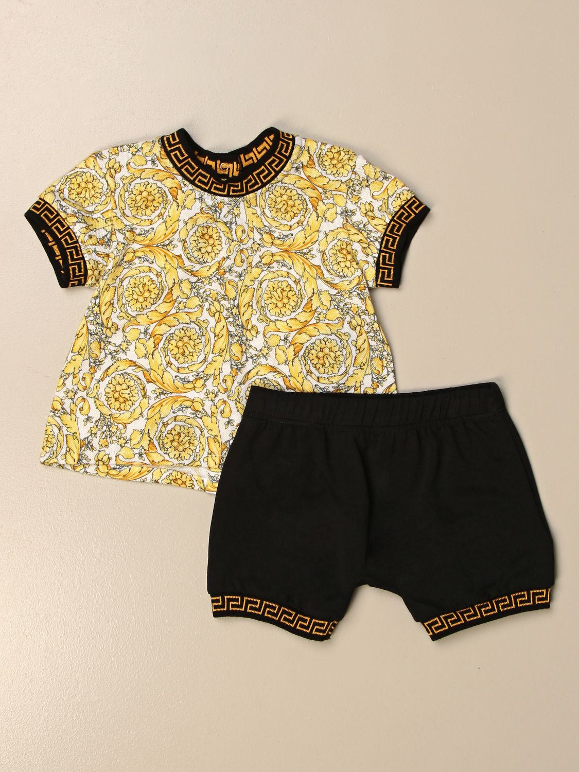 versace shorts and shirt set