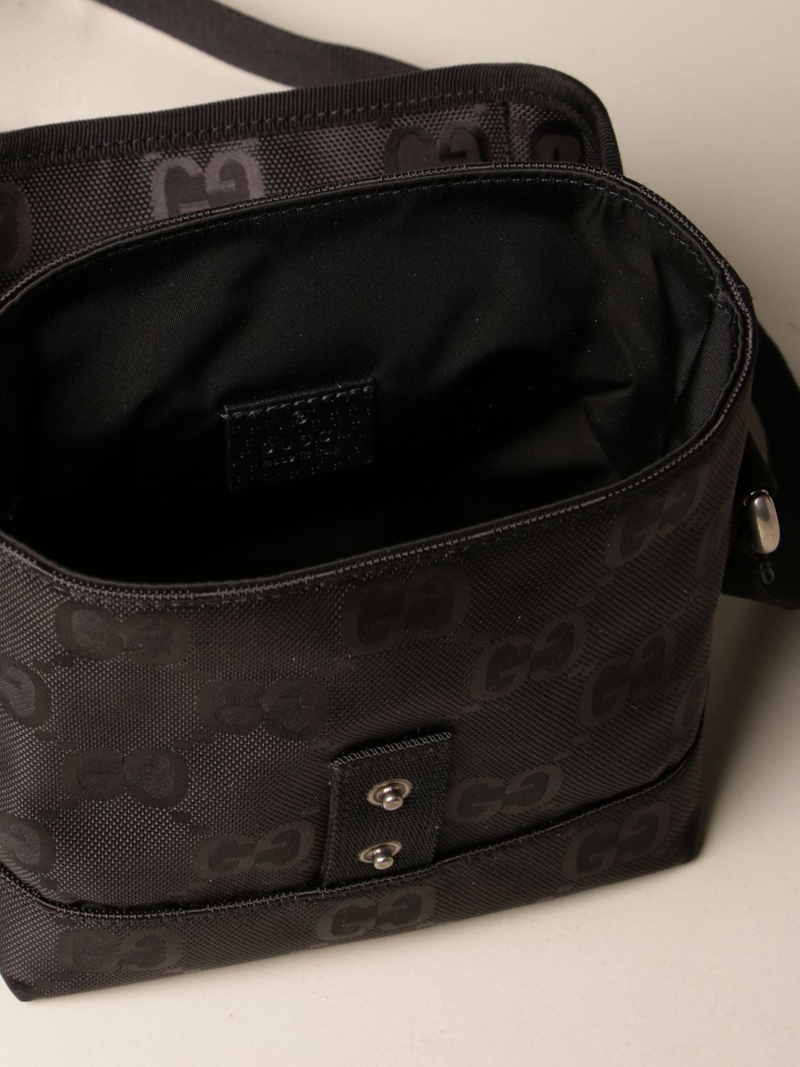 Pochette Gucci Off the grid en nylon GG Supreme