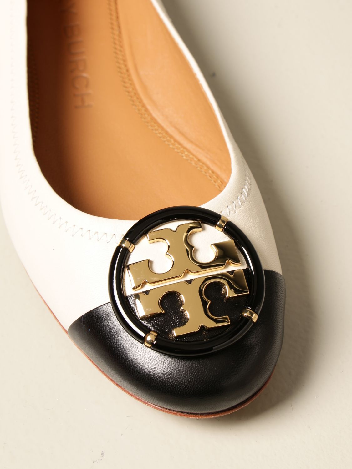 TORY ballerina in leather with logo | Ballet Flats Tory Burch Women Black | Ballet Flats Tory Burch 81724 GIGLIO.COM