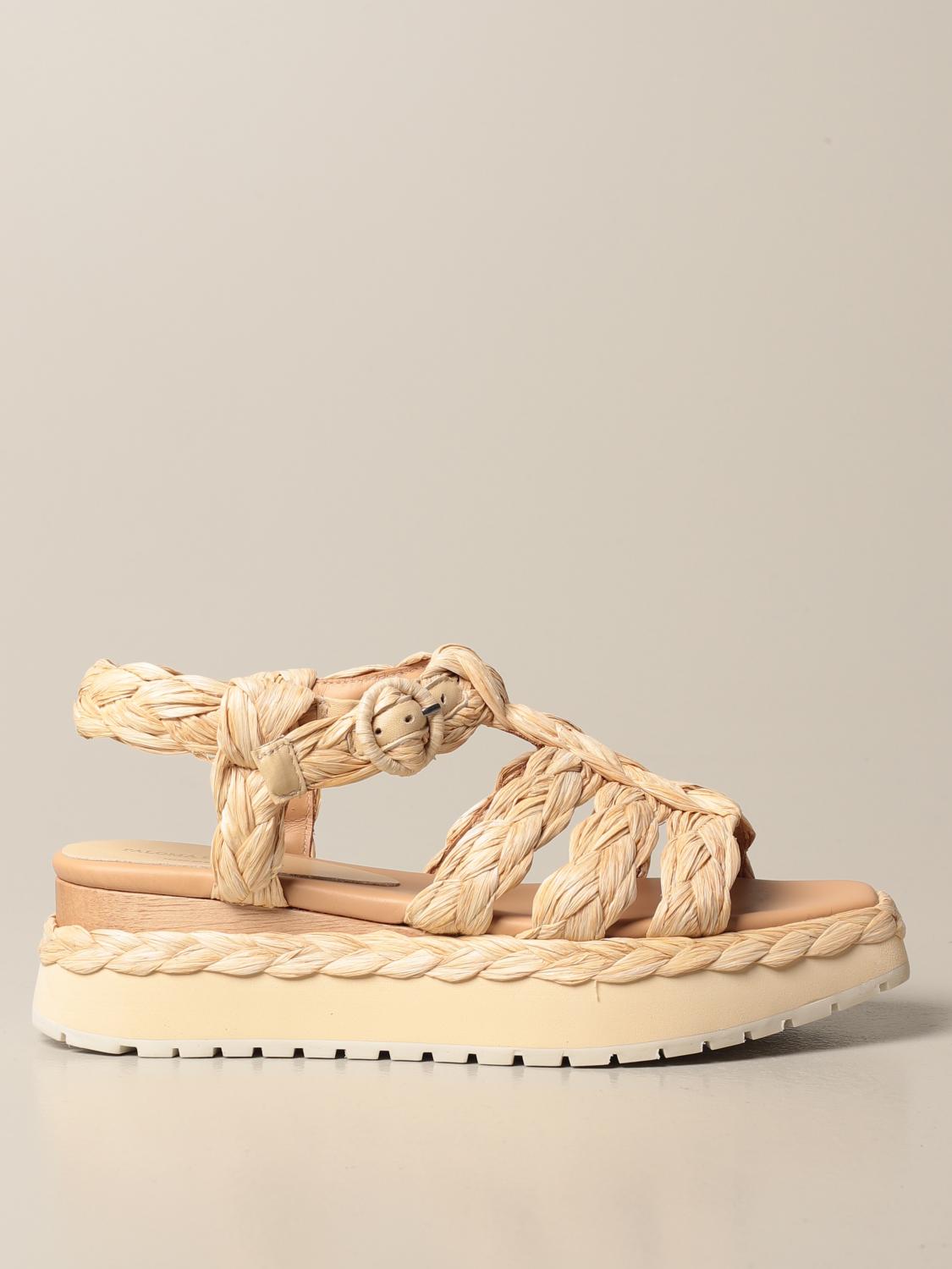 white nike slides women's two strap