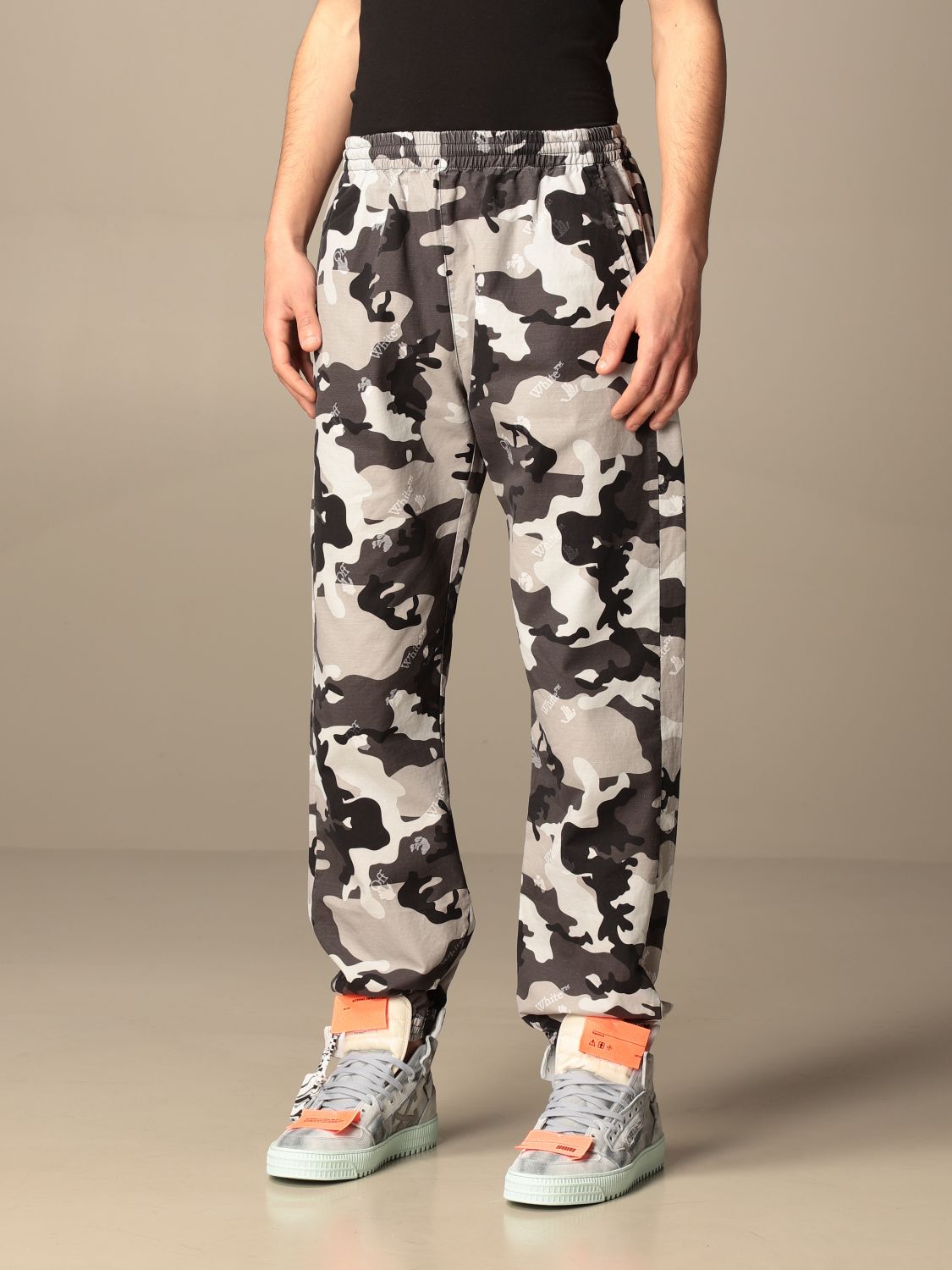 OFF-WHITE: Off White camouflage trousers - Grey | Off-White OMCA164S21FAB002 online on GIGLIO.COM