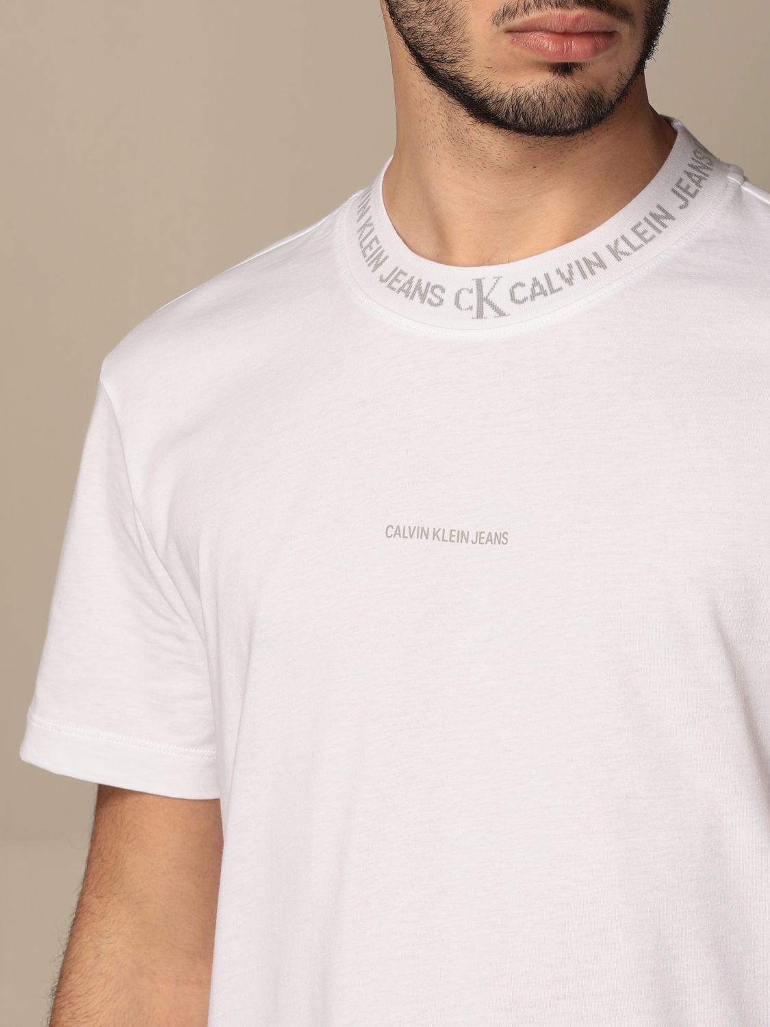 Herren T-Shirt Klein CALVIN Weiß | J30J317096 Jeans auf online - KLEIN T-Shirt JEANS: Calvin