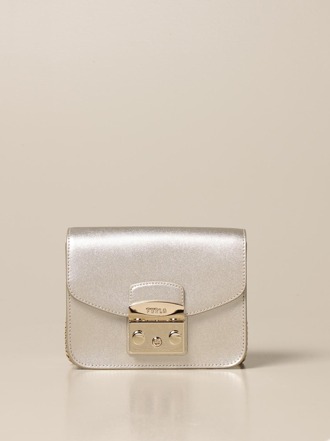 FURLA: Borsa Metropolis in pelle laminata - Oro | Borse A Tracolla Furla  BATLEP0 A0083 GIGLIO.COM