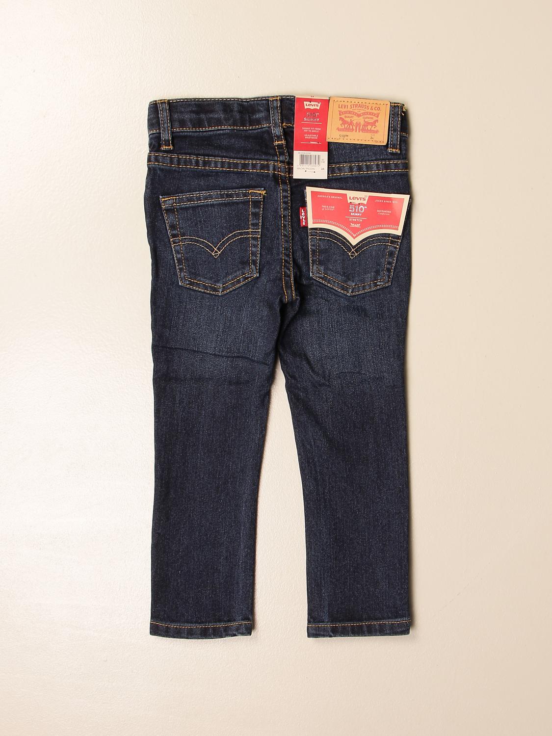 levis with black patch