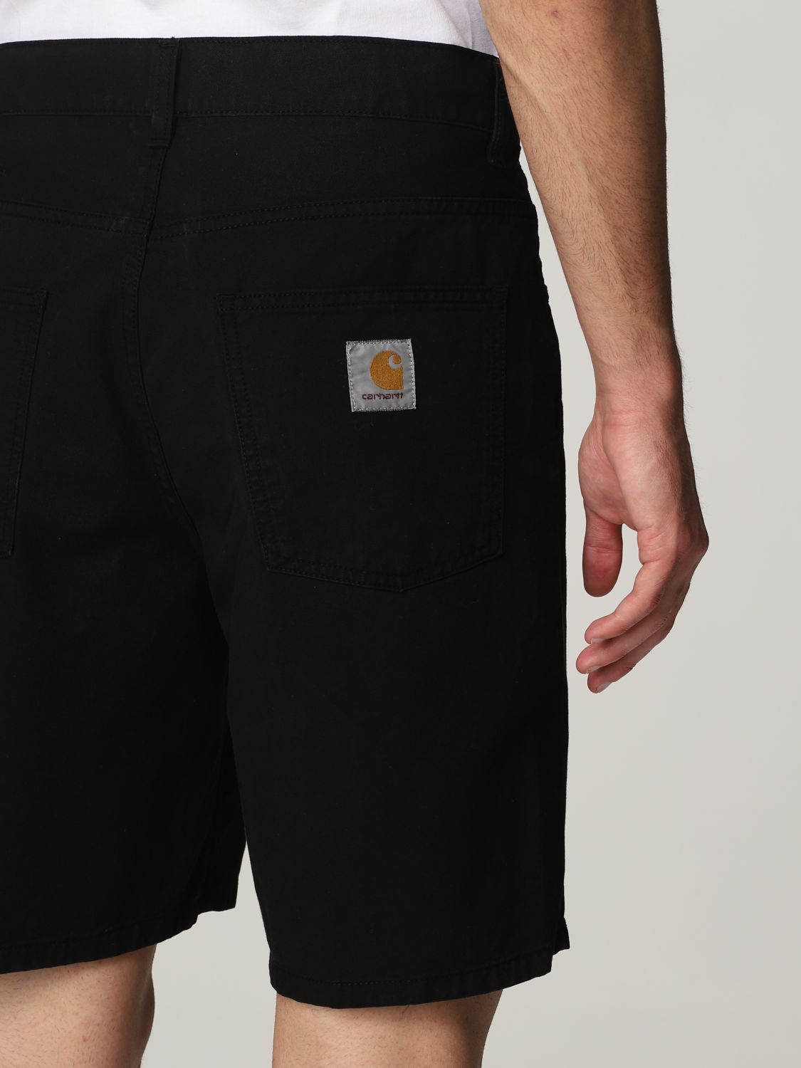 CARHARTT Pantalones cortos para hombre, Negro | Pantalones Cortos Carhartt Wip I02795200 en línea en GIGLIO.COM