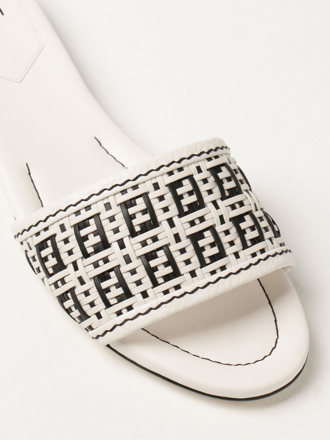 Fendi Vitello leather strapped sandals Snow White color. Gold logo