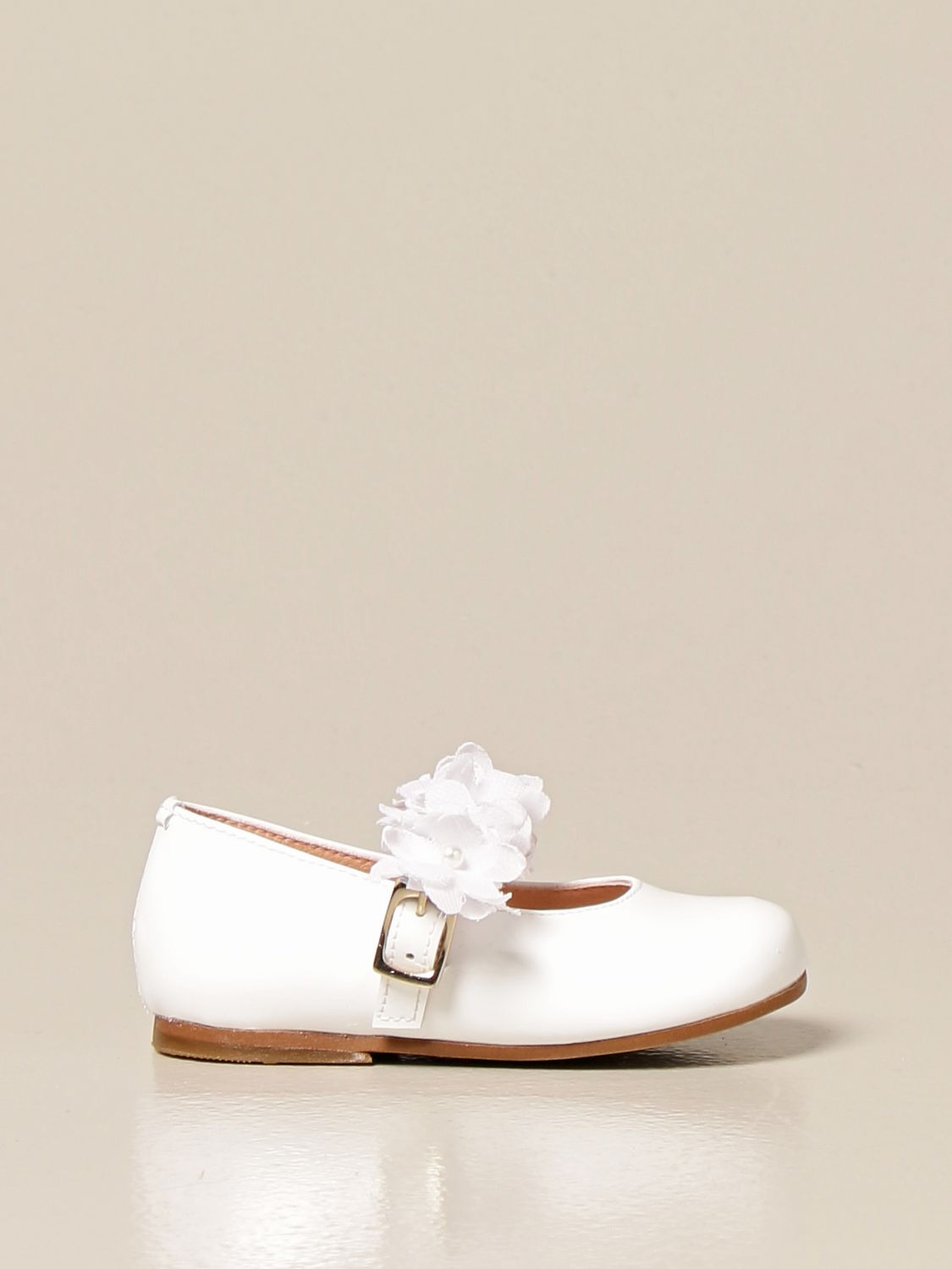 Shoes Clarys: Clarys ballerina in patent leather with floral applications white 1