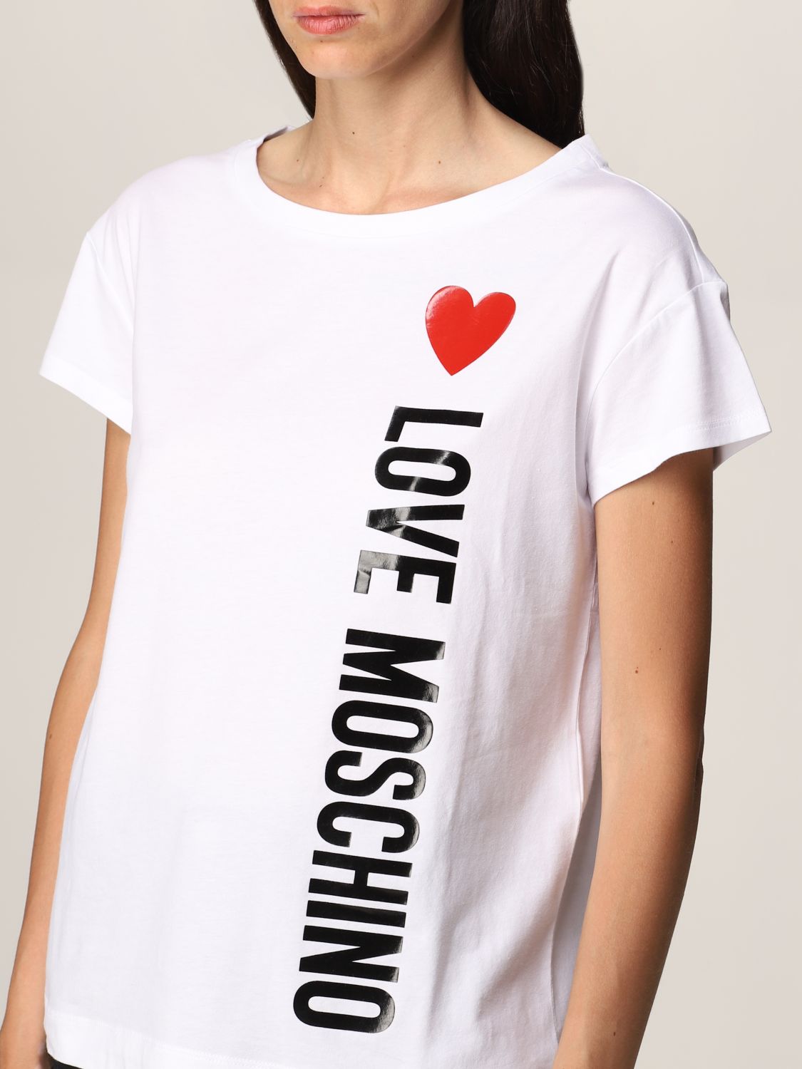 Flojamente idioma Endurecer LOVE MOSCHINO: Camiseta para mujer, Blanco | Camiseta Love Moschino W4F301Q  E1698 en línea en GIGLIO.COM