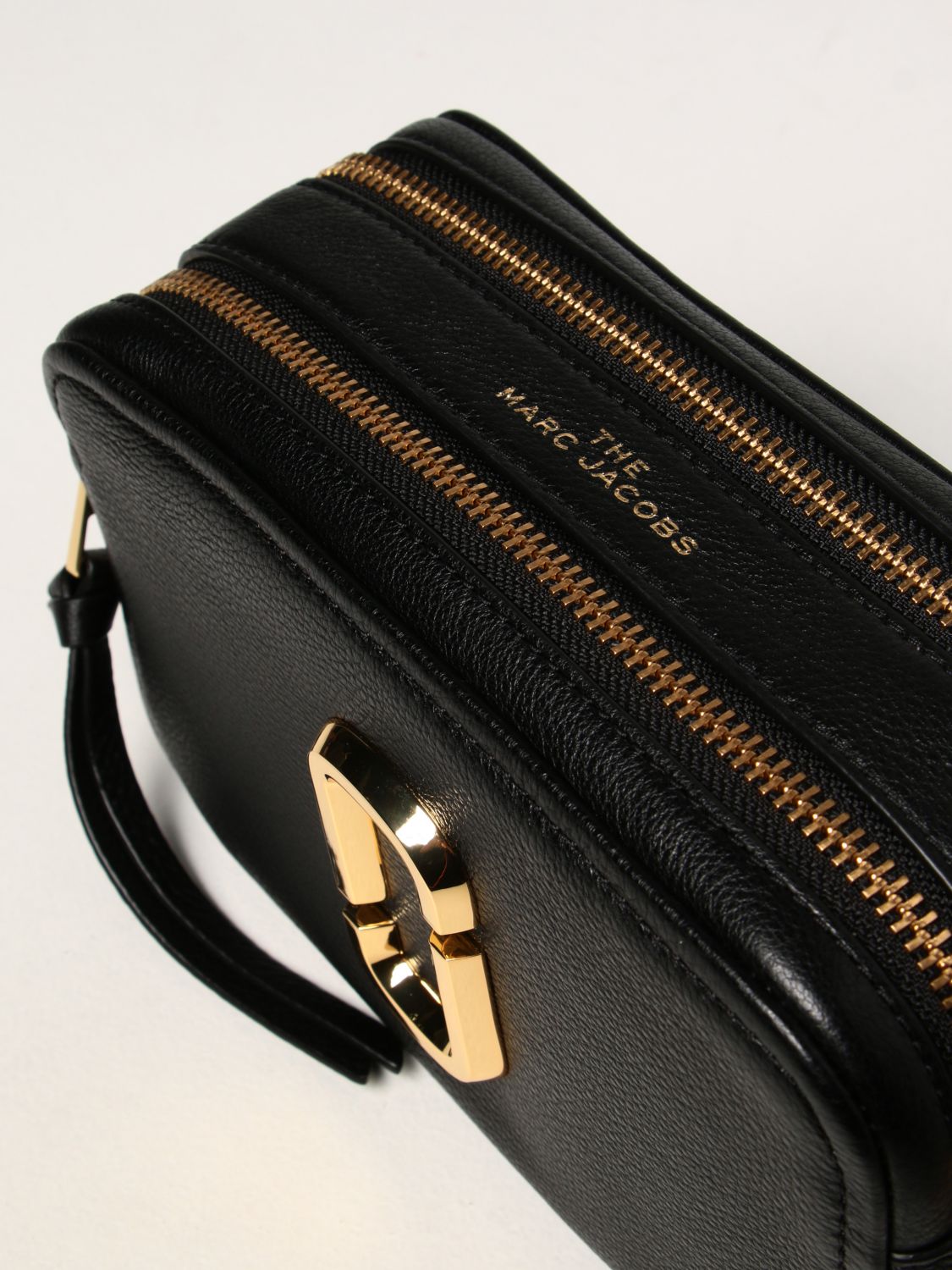 Marc Jacobs - Authenticated The Softshot Handbag - Leather Black Plain for Women, Very Good Condition