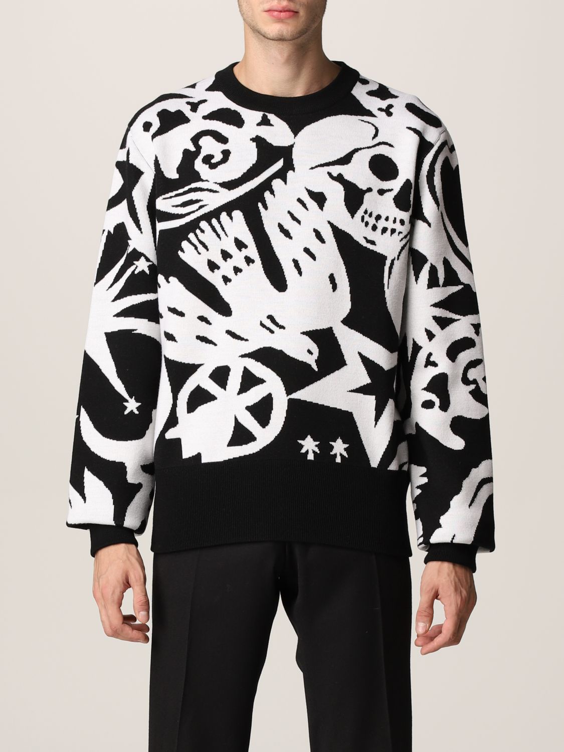 MCQUEEN: sweatshirt with embroidered skull - | Alexander Mcqueen 668978 Q1XCF online on GIGLIO.COM