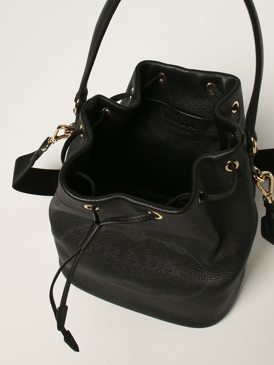 Leather handbag Prada Black in Leather - 32761661
