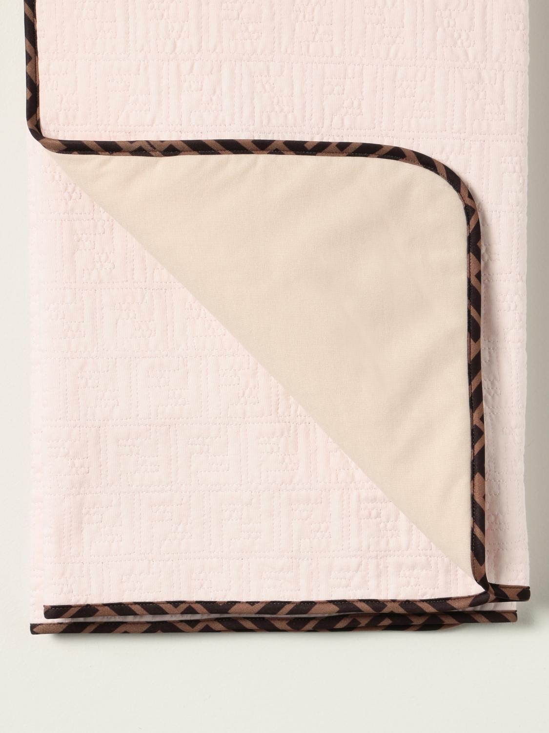 FENDI cover with allover FF logo Pink Fendi blanket BUJ150 ACOY