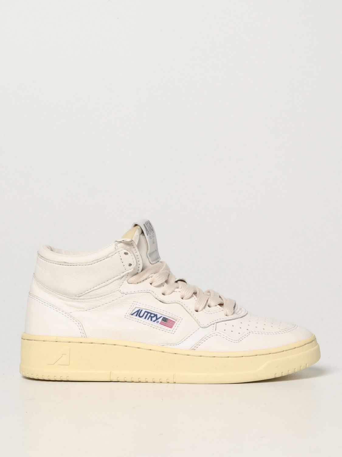 Autry Trainers In Leather In White | ModeSens