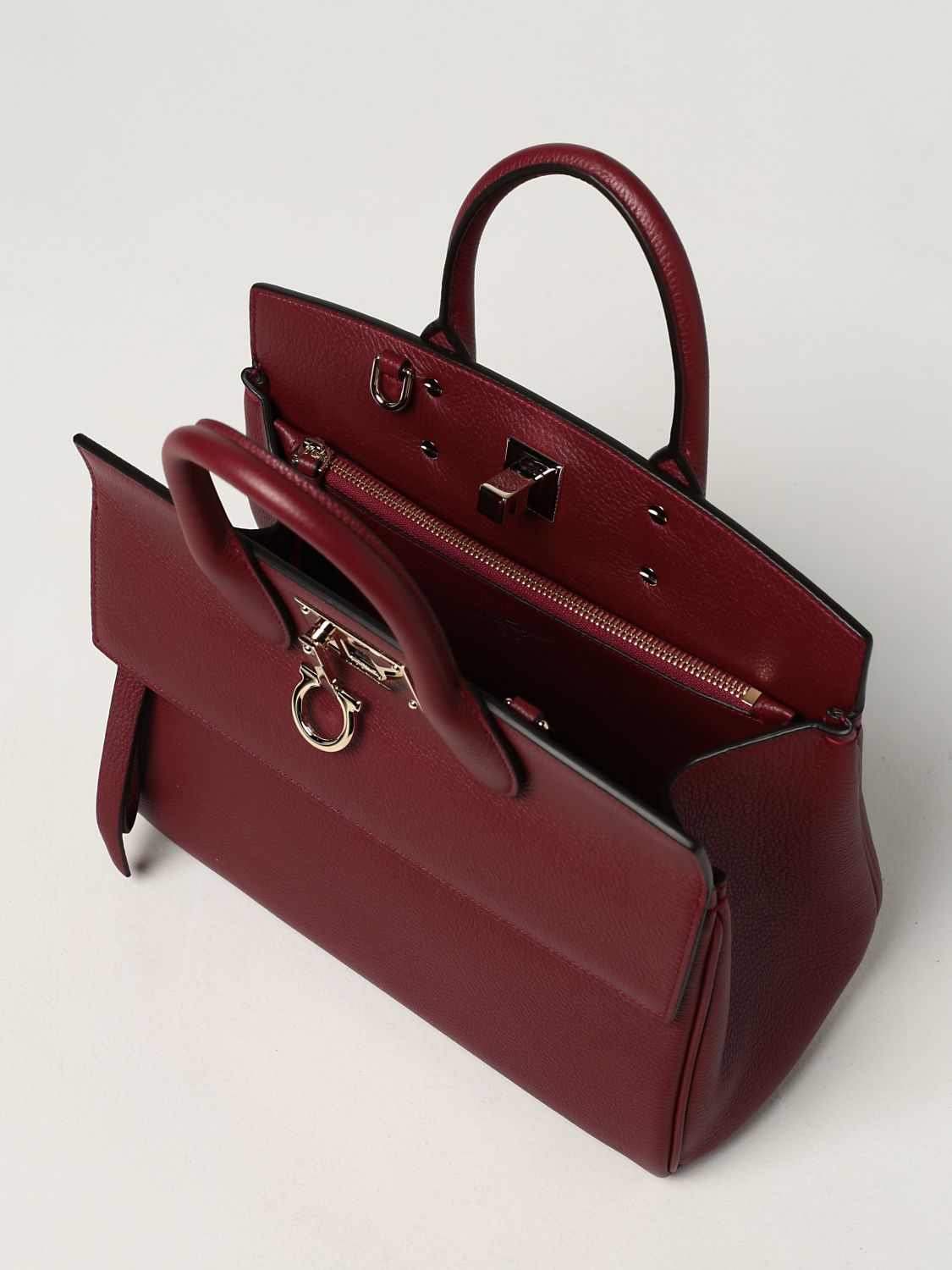 Handbag Salvatore Ferragamo: Salvatore Ferragamo study bag in grained leather red 5