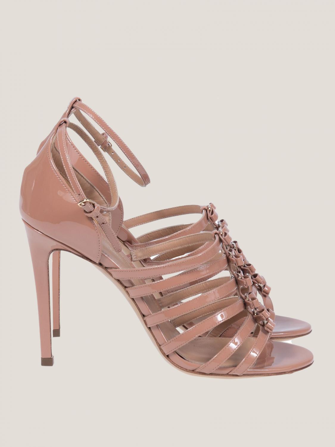 ferragamo pink sandals