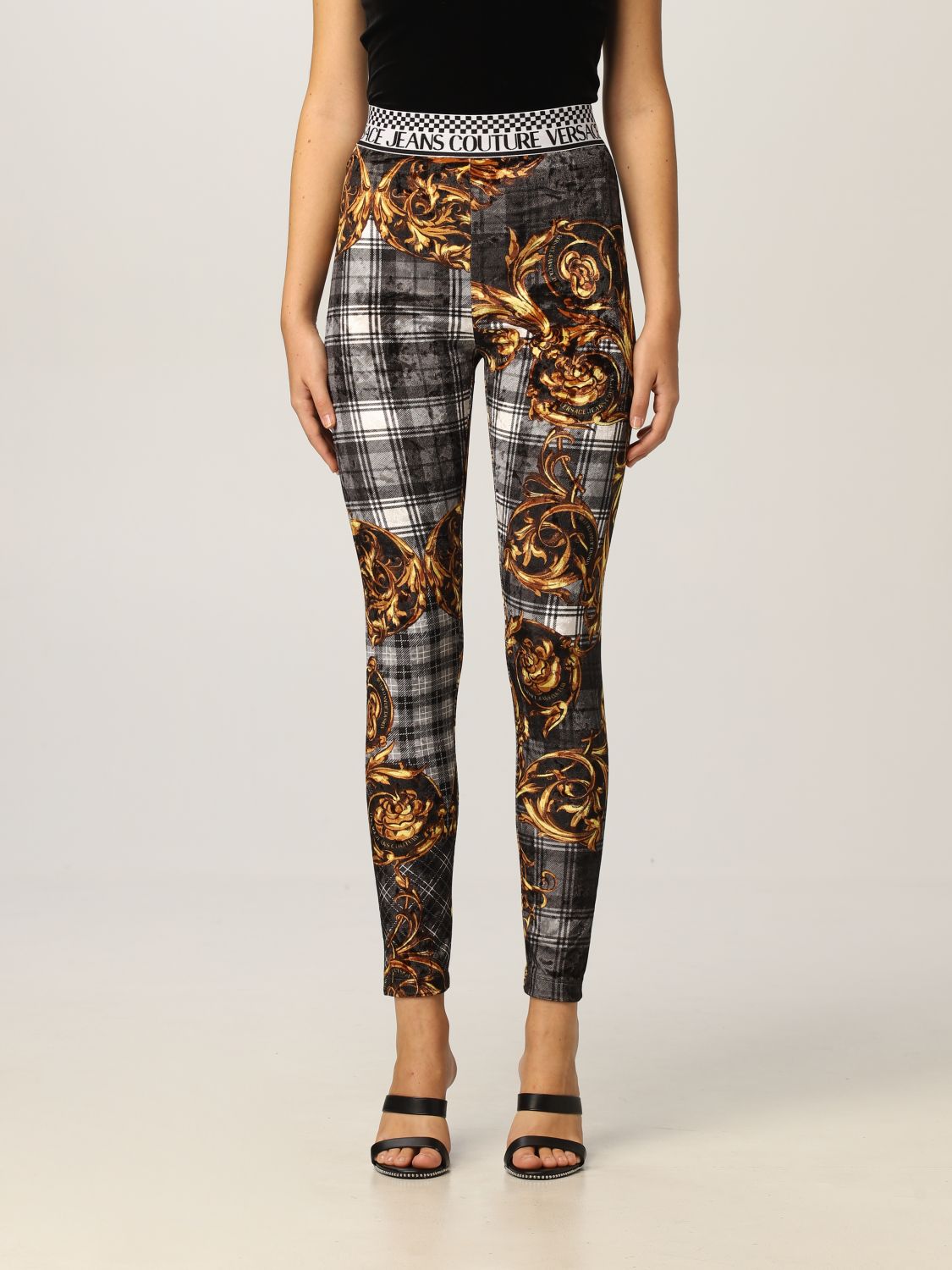 segment bifald Legeme VERSACE JEANS COUTURE: leggings with Tartan Baroque print - Black | Versace  Jeans Couture pants 71HAC101JS023 online on GIGLIO.COM