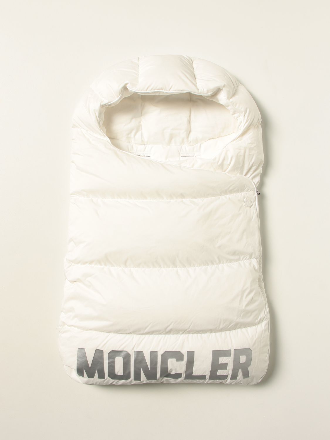 Blanket Moncler: Moncler sleeping bag in padded nylon white 1