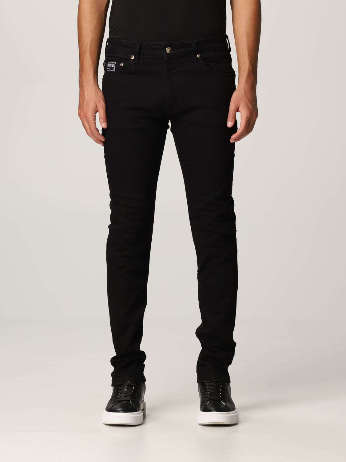 Respecto a Envío atractivo VERSACE JEANS COUTURE: Jeans para hombre, Negro | Jeans Versace Jeans  Couture 71GAB5K1CDW00 en línea en GIGLIO.COM