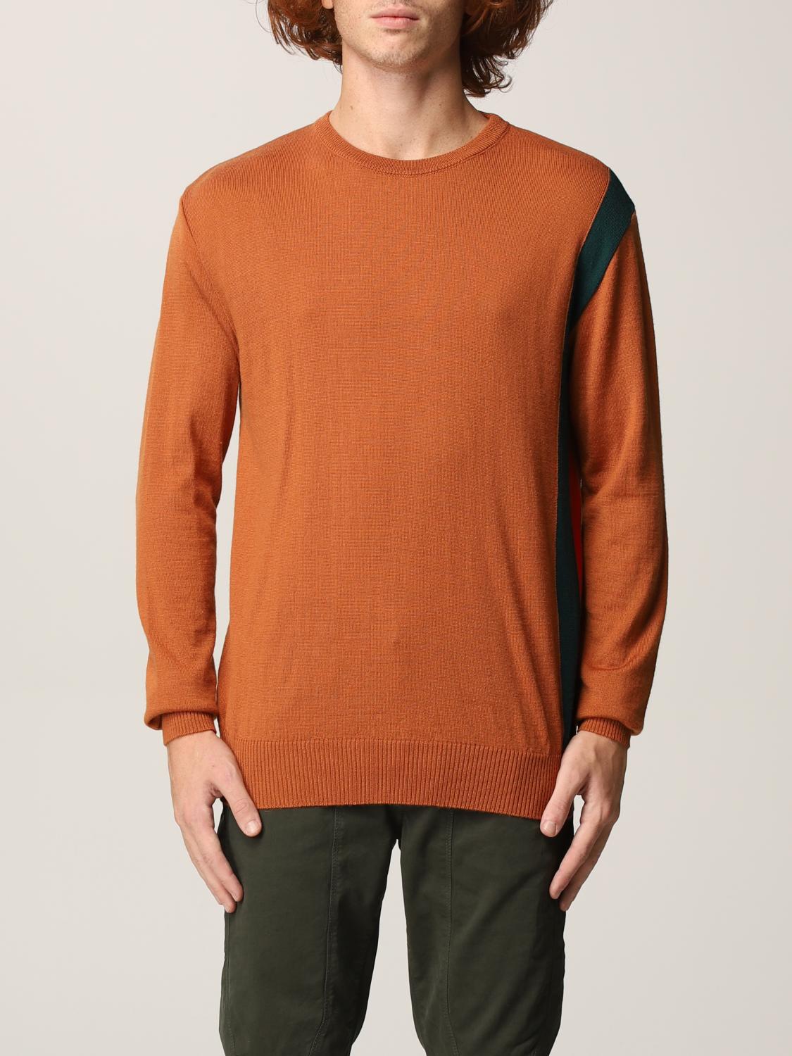 orange jumper men