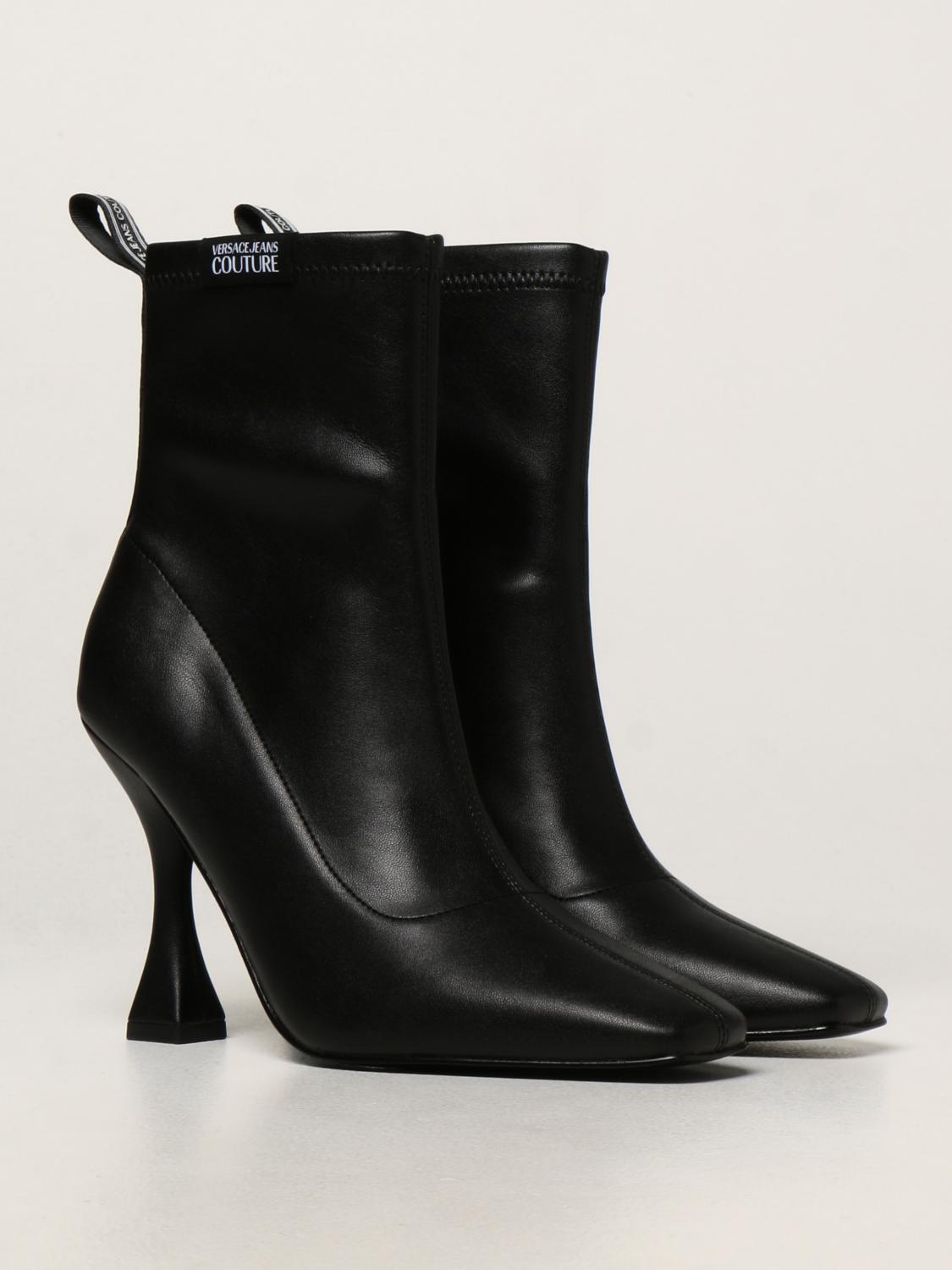 VERSACE JEANS COUTURE: Tronchetto in pelle sintetica - Nero | Tronchetti  Versace Jeans Couture 71VA3S8671567 GIGLIO.COM
