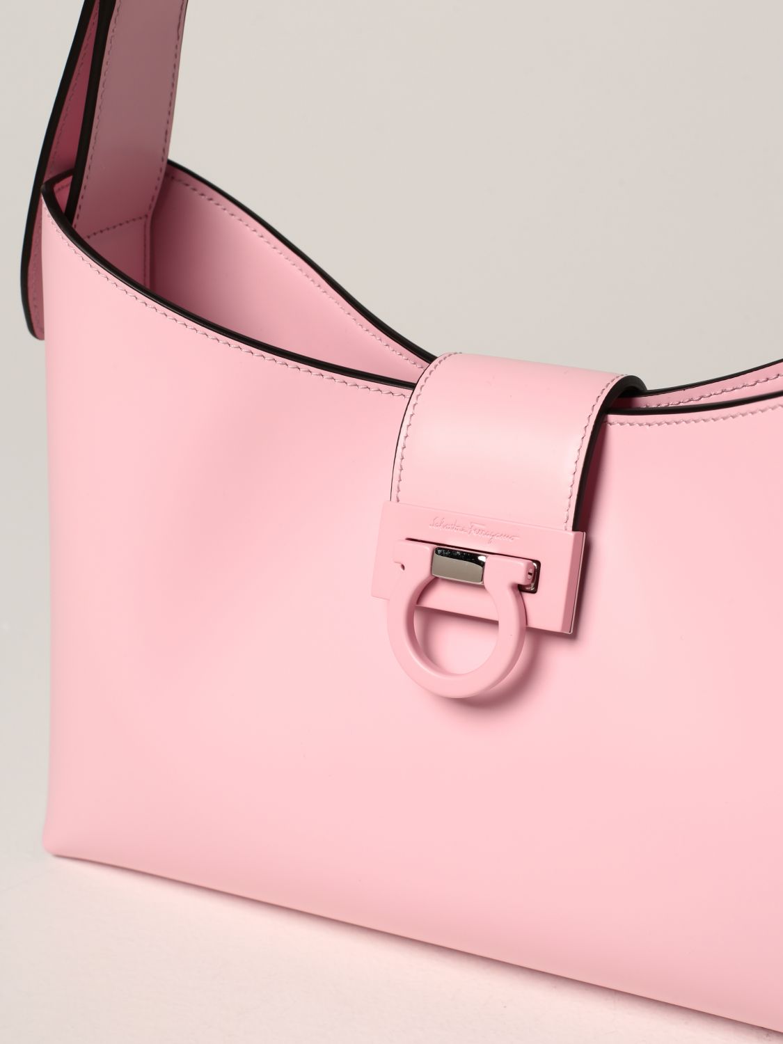 Shoulder bag Salvatore Ferragamo: Salvatore Ferragamo Trifolio shoulder bag in leather pink 4