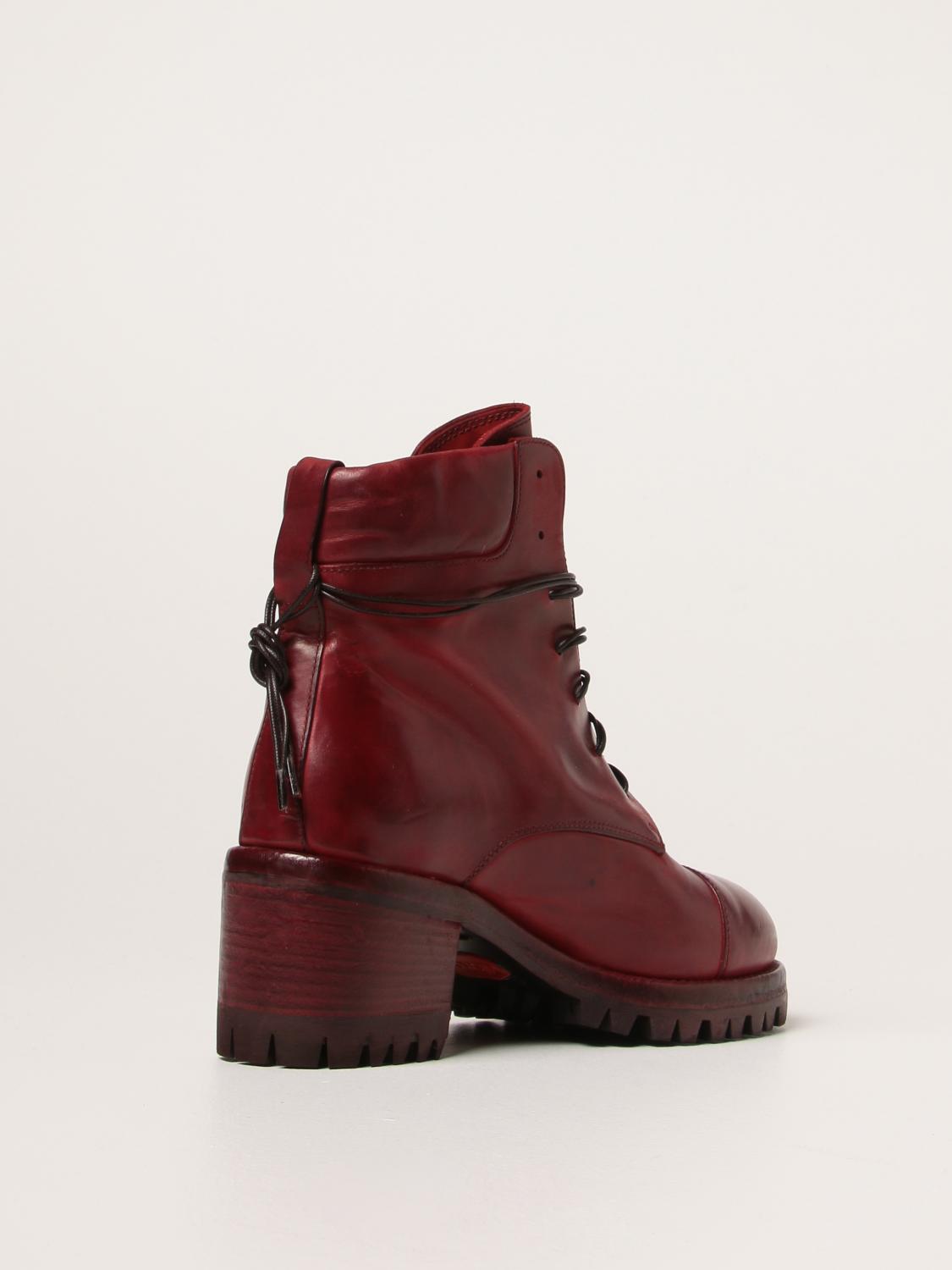 red flat boots womens