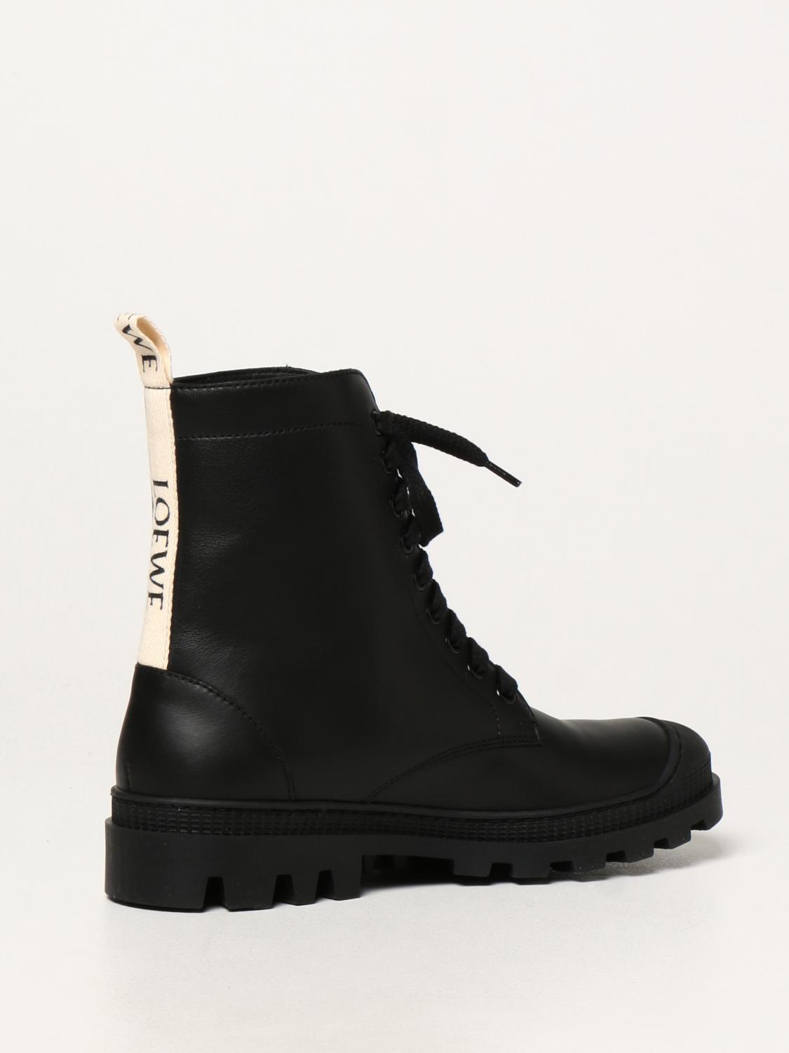 Botas y Botines Loewe Mujer | Botín de cuña en piel de ternera Vino -  LAVIEJACASA