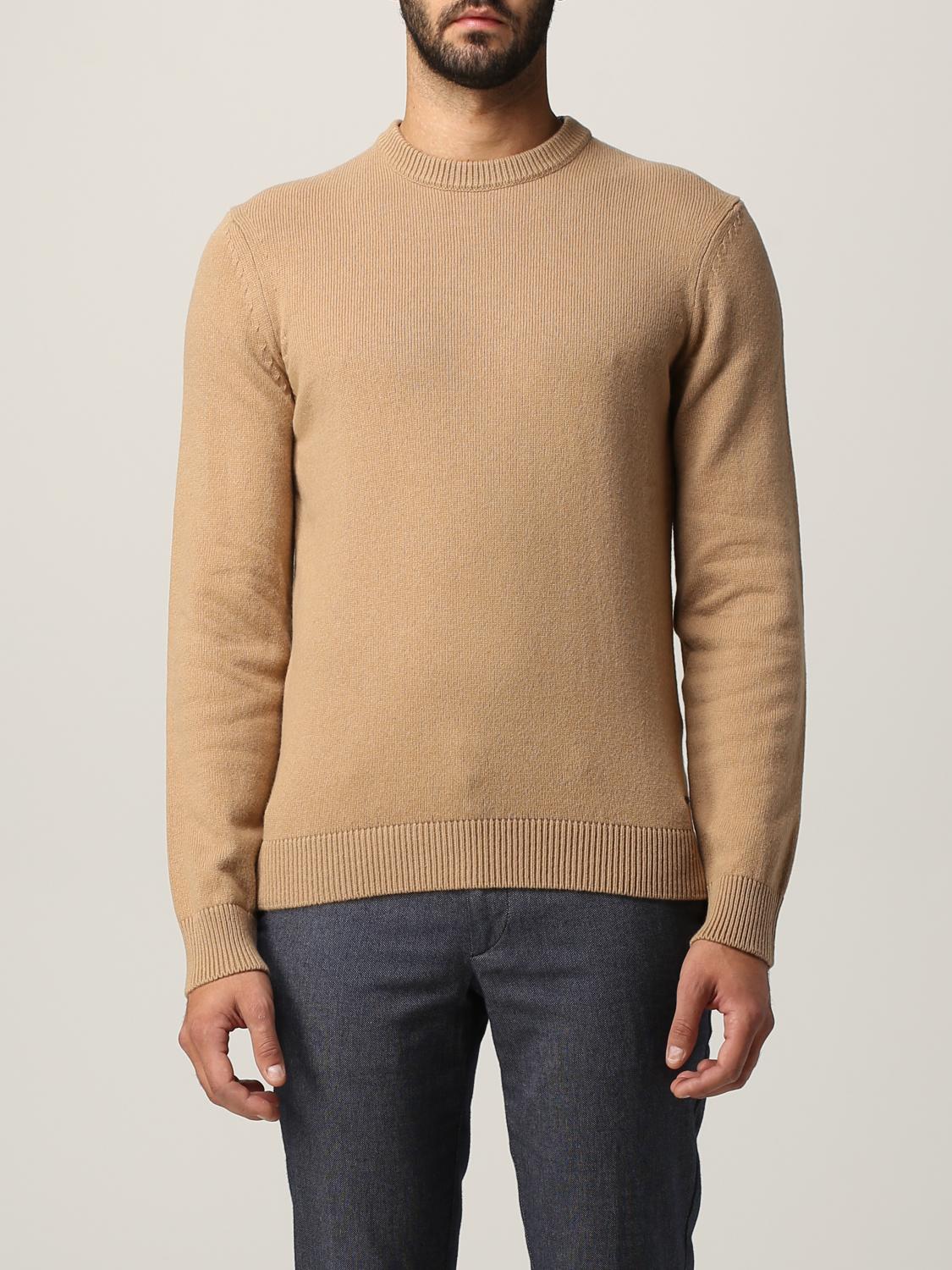 boss sweater