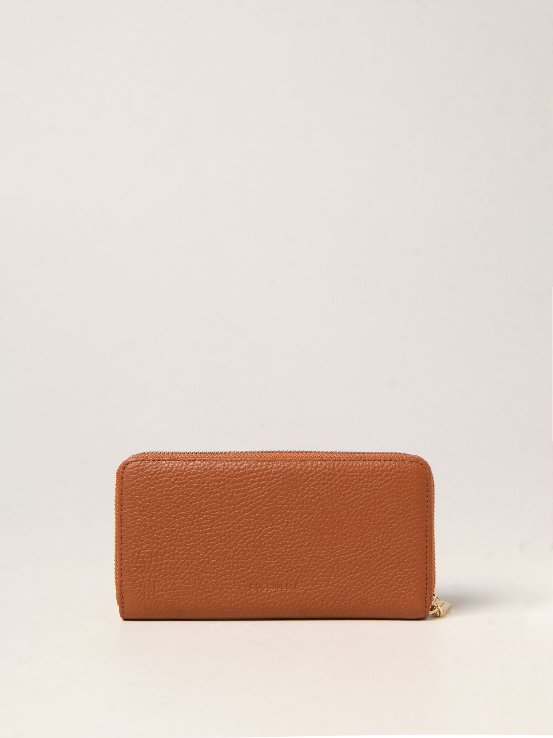 COCCINELLE: Dora wallet in grained leather - Camel | Coccinelle wallet ...