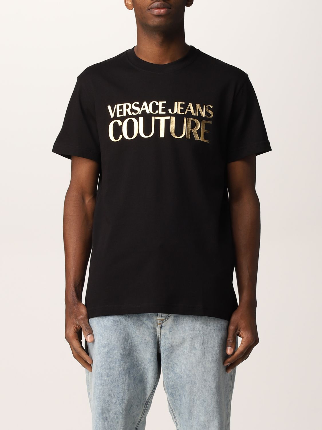 este Especialmente continuar VERSACE JEANS COUTURE: Camiseta para hombre, Negro | Camiseta Versace Jeans  Couture 72GAHT01CJ00T en línea en GIGLIO.COM