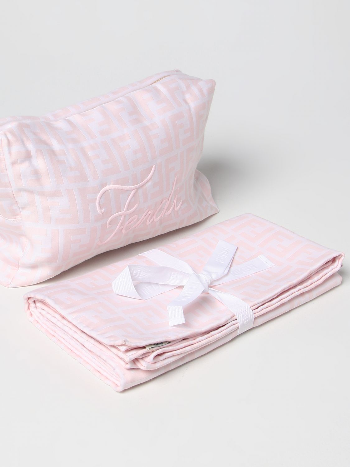 Blanket set Fendi: Fendi blanket set for kids pink 3