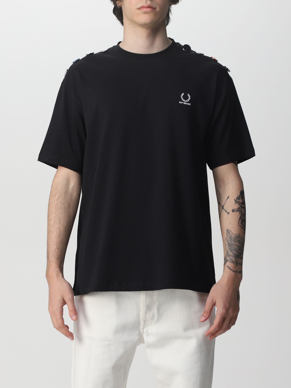 FRED PERRY BY RAF SIMONS：Tシャツ メンズ - ブラック | GIGLIO.COM ...