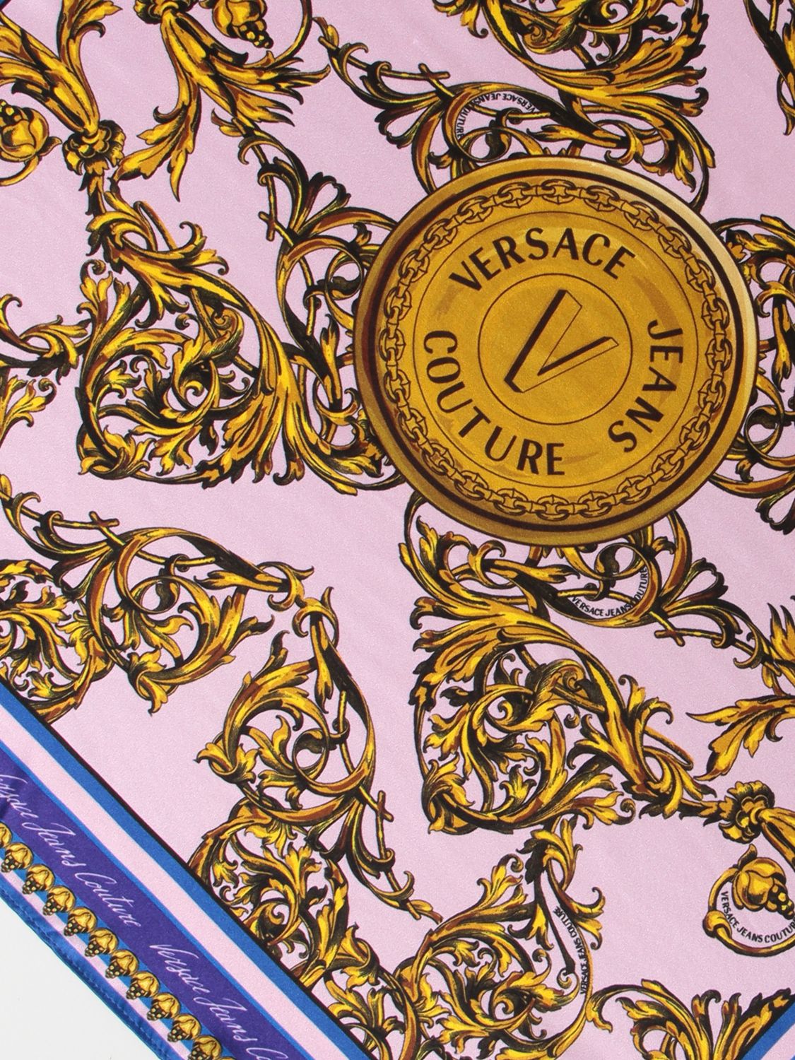 versace baroque pattern