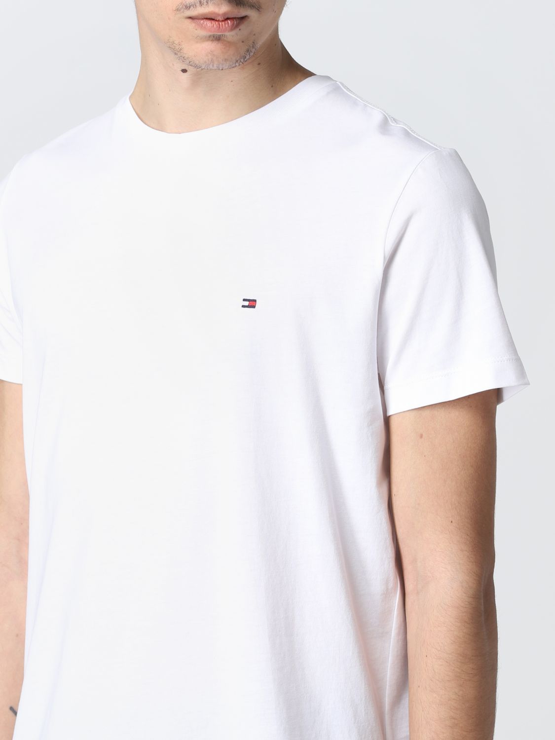 Outlet de Tommy Hilfiger: Camiseta hombre, Blanco Camiseta Tommy Hilfiger en en GIGLIO.COM