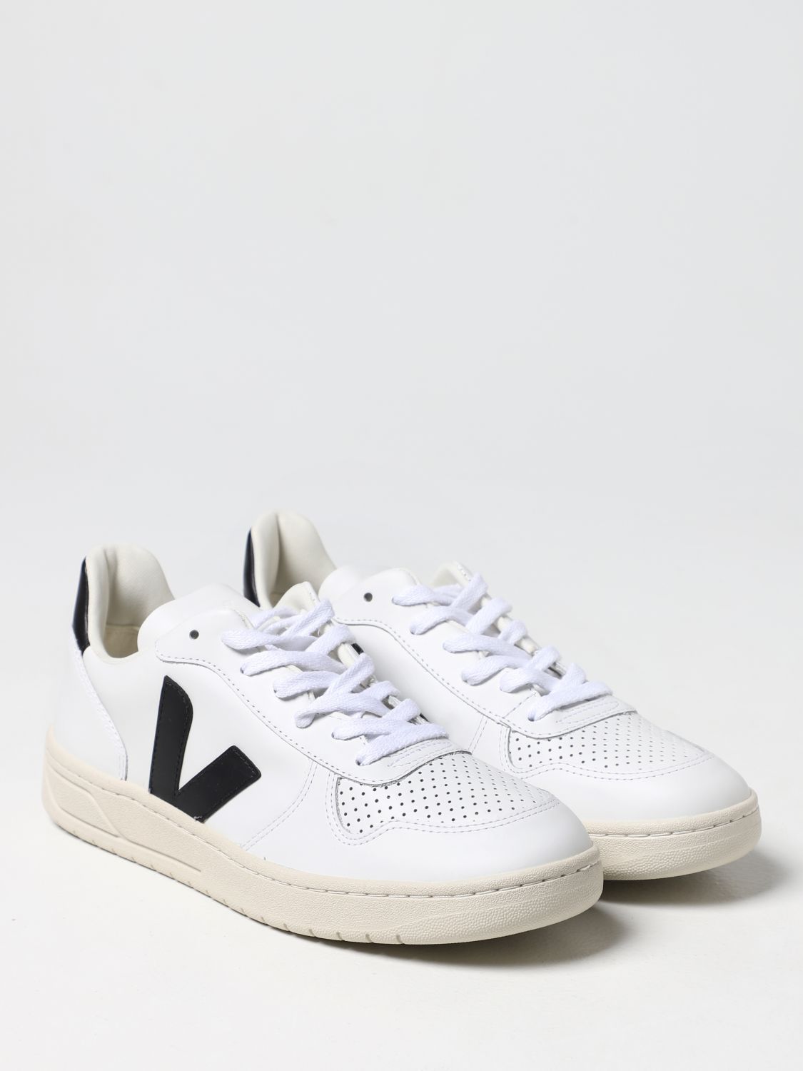 VEJA: sneakers in smooth leather - White | Veja sneakers VX0200005 ...