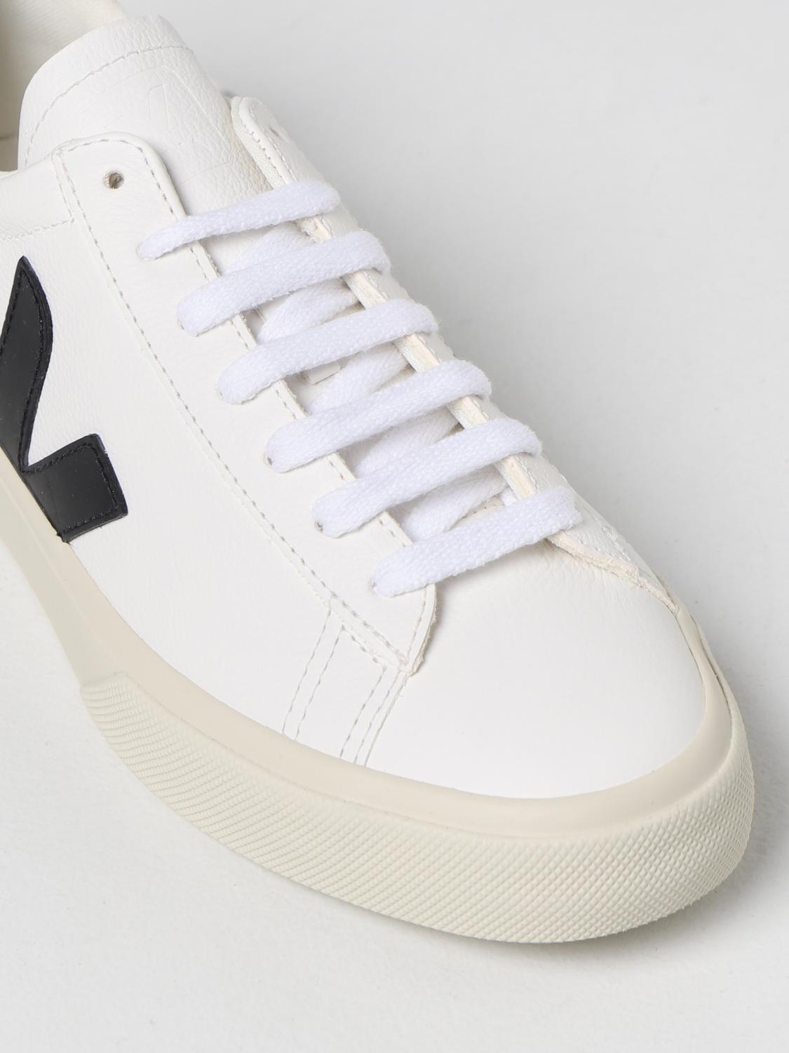 veja size 4 trainers