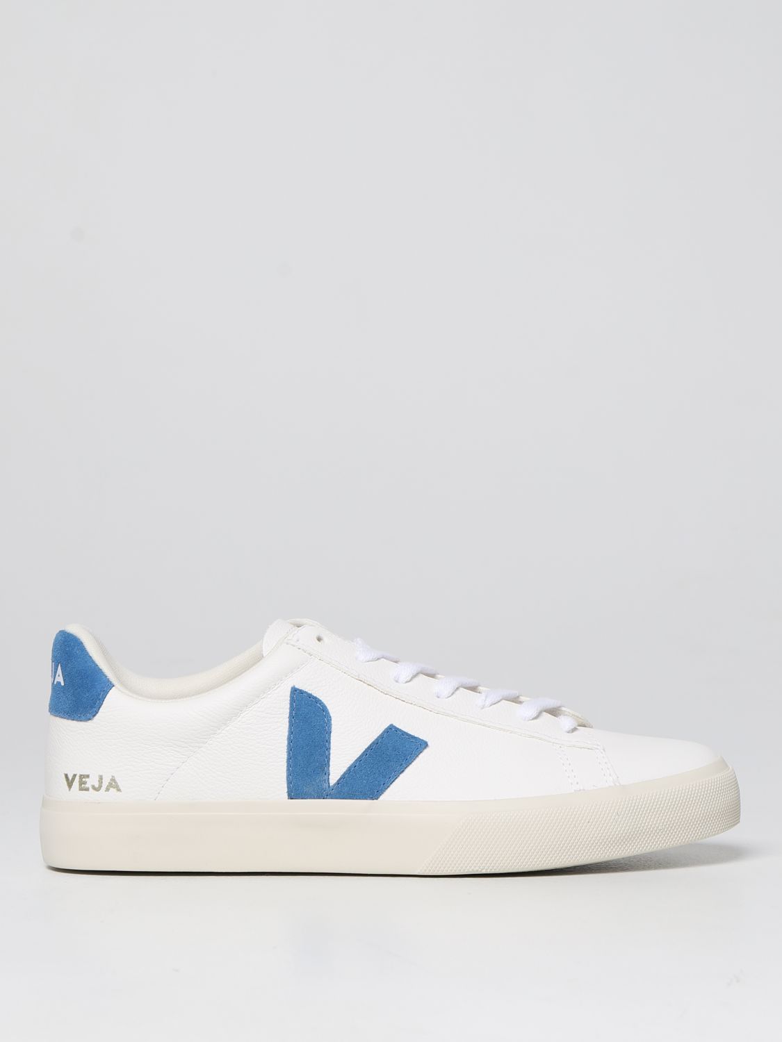 Veja Trainers In Grained Leather In White