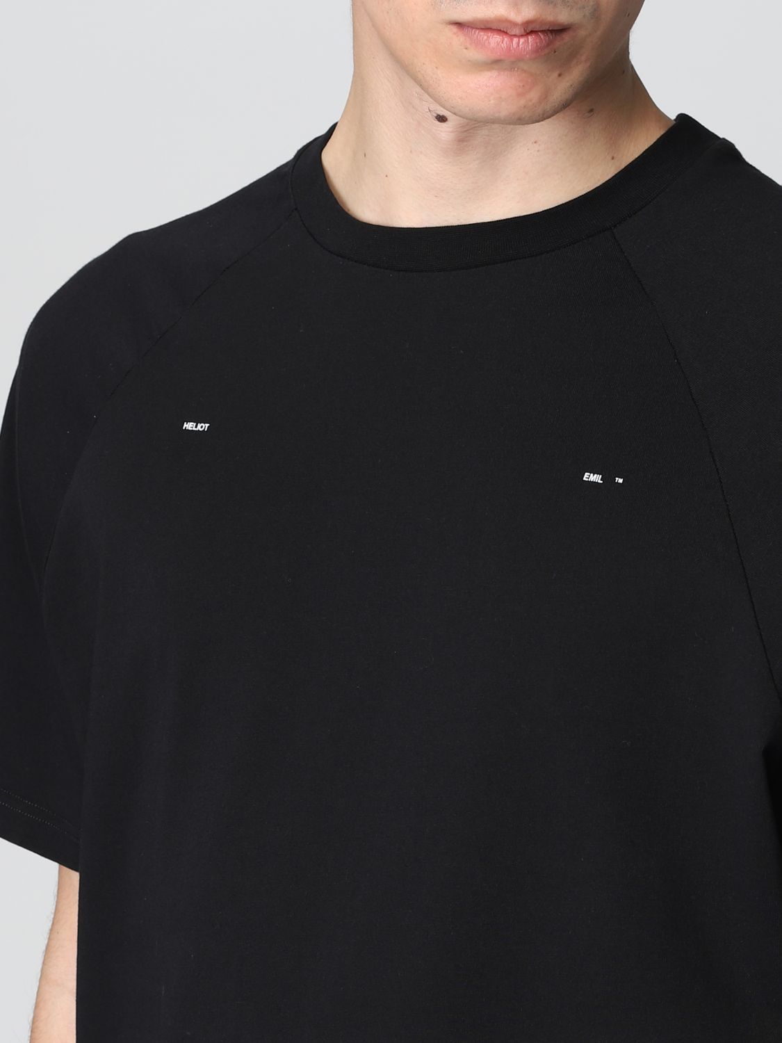 HELIOT EMIL: T-shirt men - Black | Heliot Emil t-shirt SS22M09027C01 online  at GIGLIO.COM