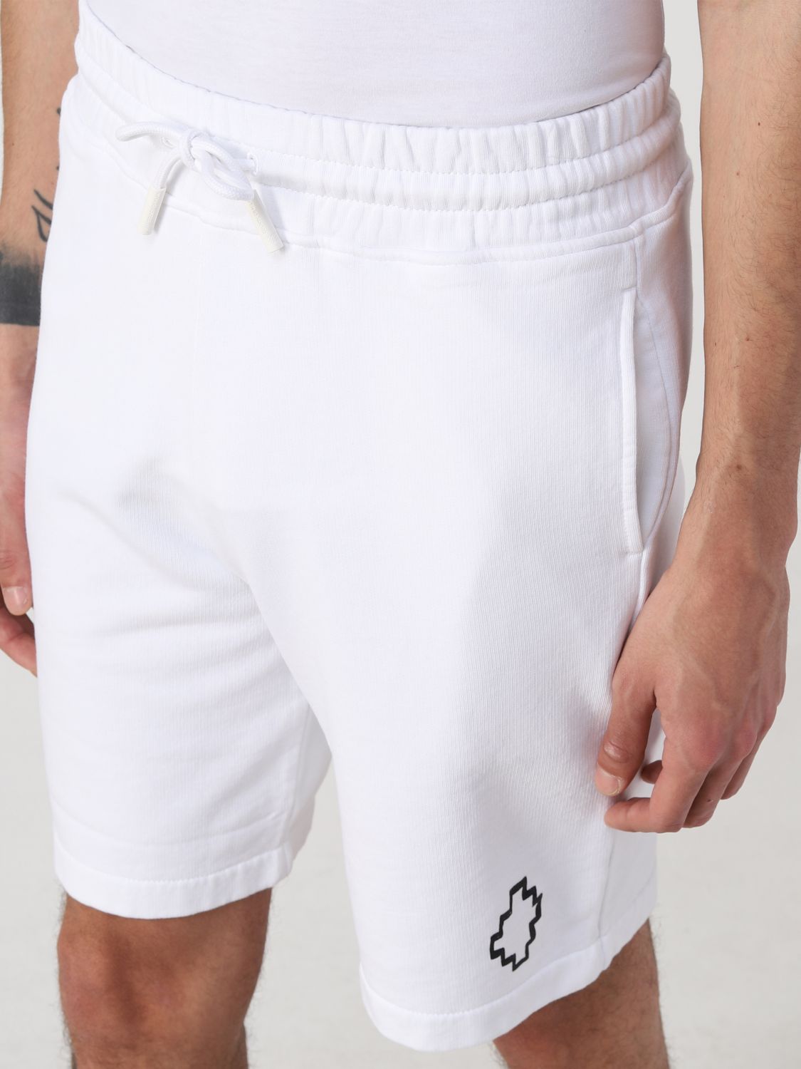 Shorts et bermudas Polaire Marcelo Burlon pour homme en coloris Blanc Homme Vêtements Shorts Bermudas 