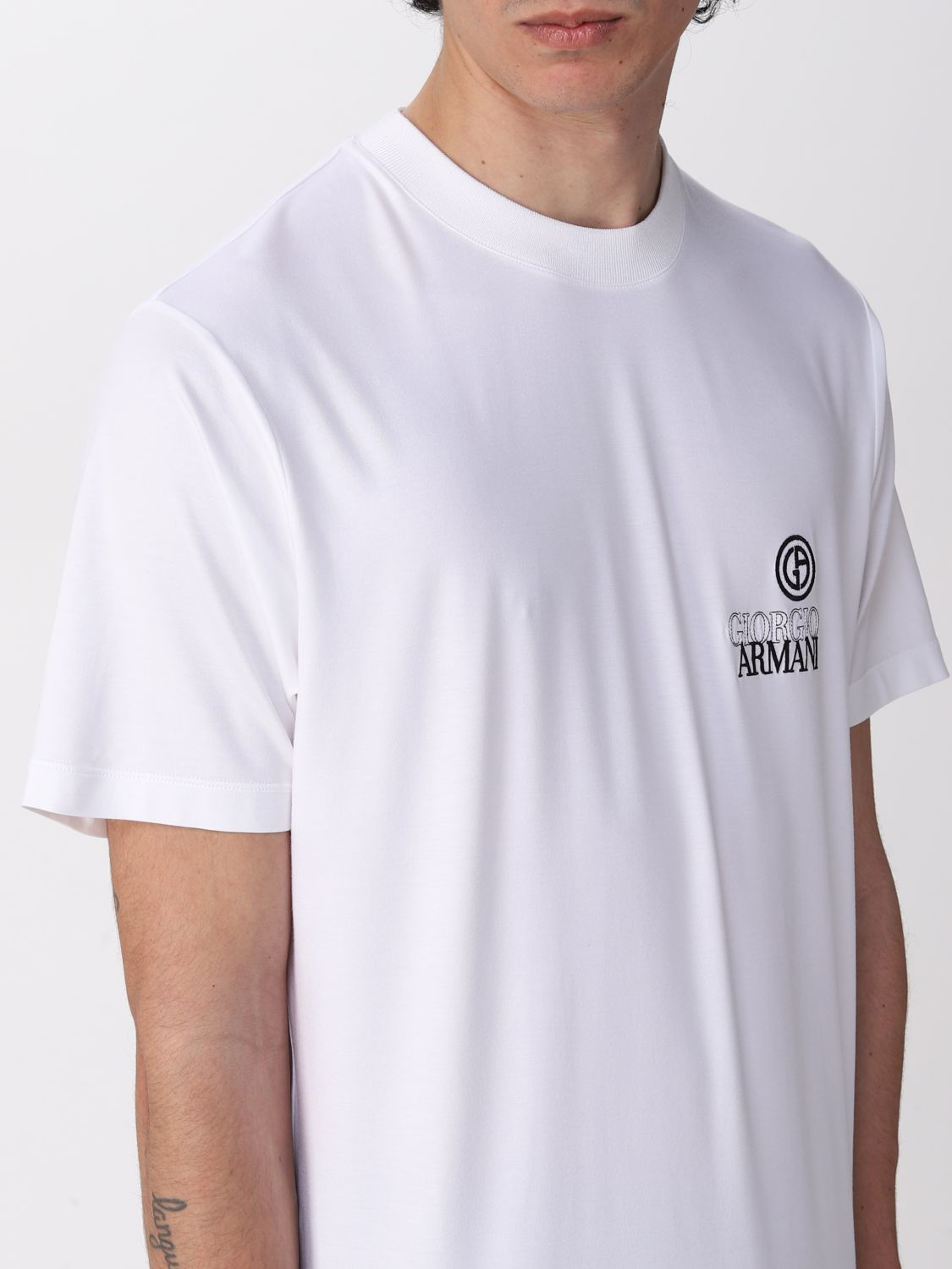 T-shirt Giorgio Armani: T-shirt Giorgio Armani con logo ricamato bianco 5