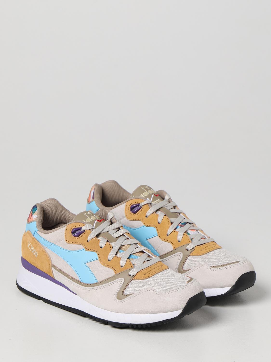 DIADORA: Sneakers V7000 in camoscio e tela - Grigio | Sneakers Diadora  178553 GIGLIO.COM