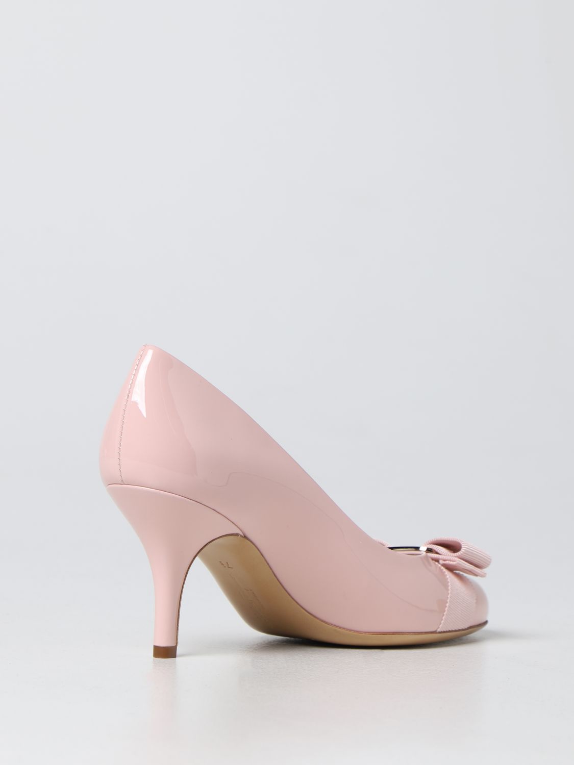Mujer Zapatos de Tacones de Cuñas y zapatos de salón Zapatos de salón de Ferragamo de color Rosa 
