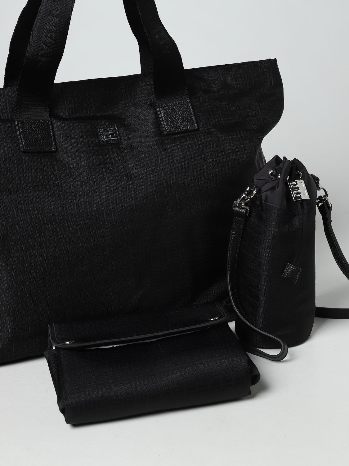 Vari per corredo Givenchy: Diaper bag Givenchy in tessuto logato nero 3