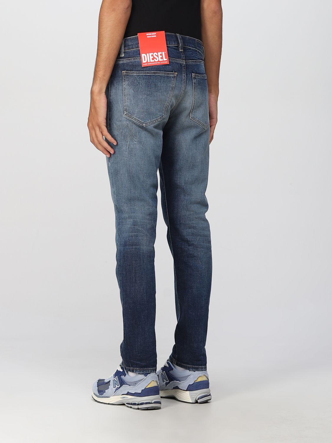 medida verano imagina DIESEL: Jeans para hombre, Denim | Jeans Diesel A0356209E14 en línea en  GIGLIO.COM