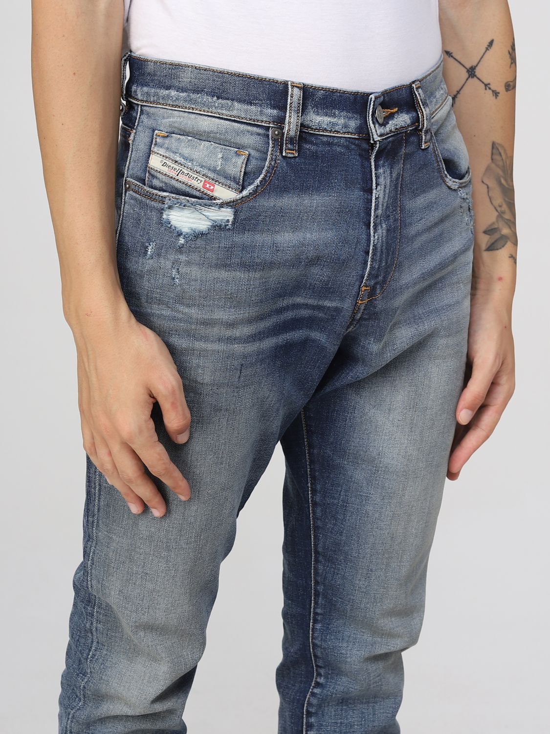 geluid draai Manuscript Diesel Outlet: jeans for man - Denim | Diesel jeans A0356209E15 online on  GIGLIO.COM