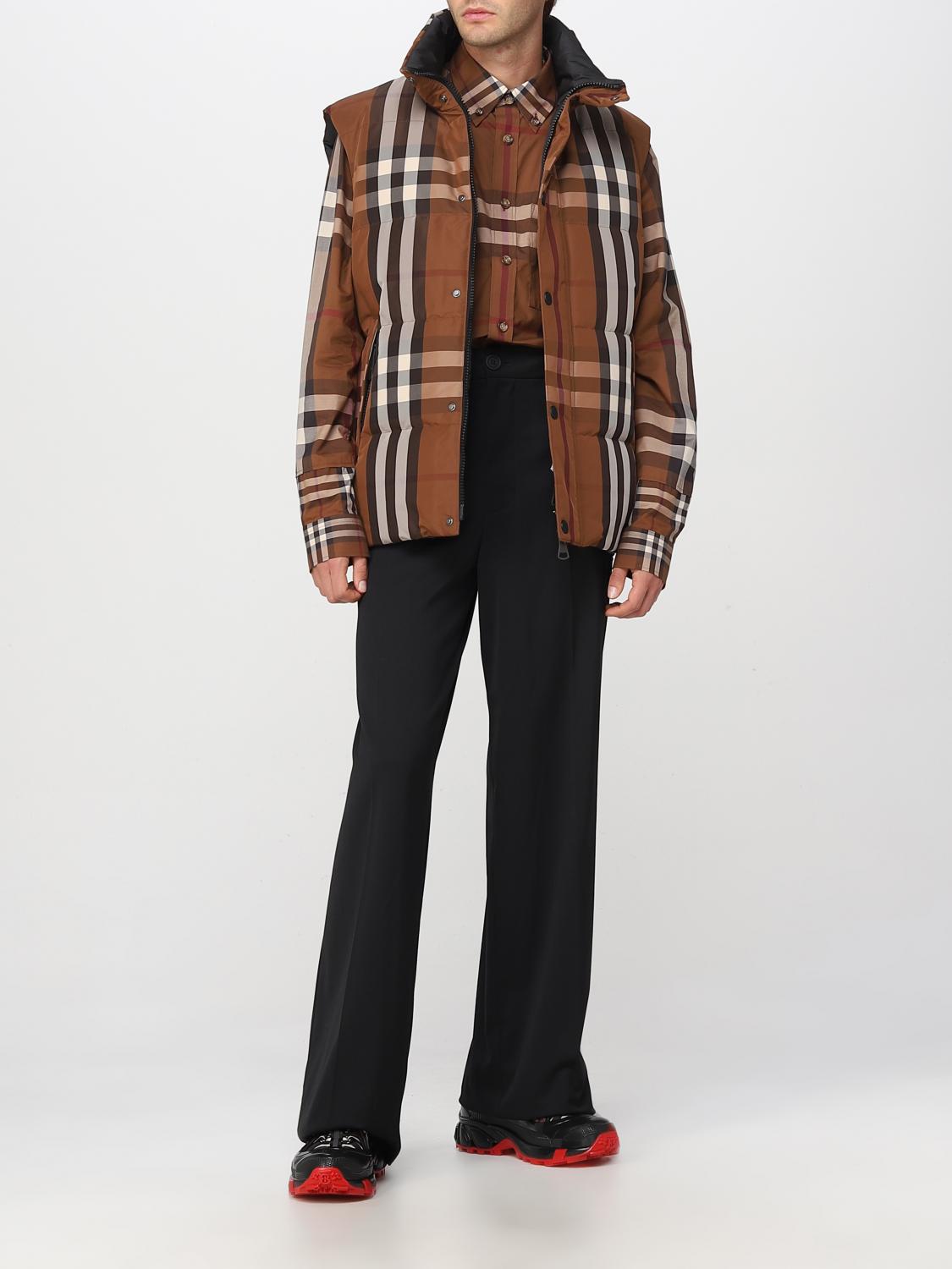 Burberry Giubbino A Vento Con Cappuccio E Logo 8069347 con zip main image 1