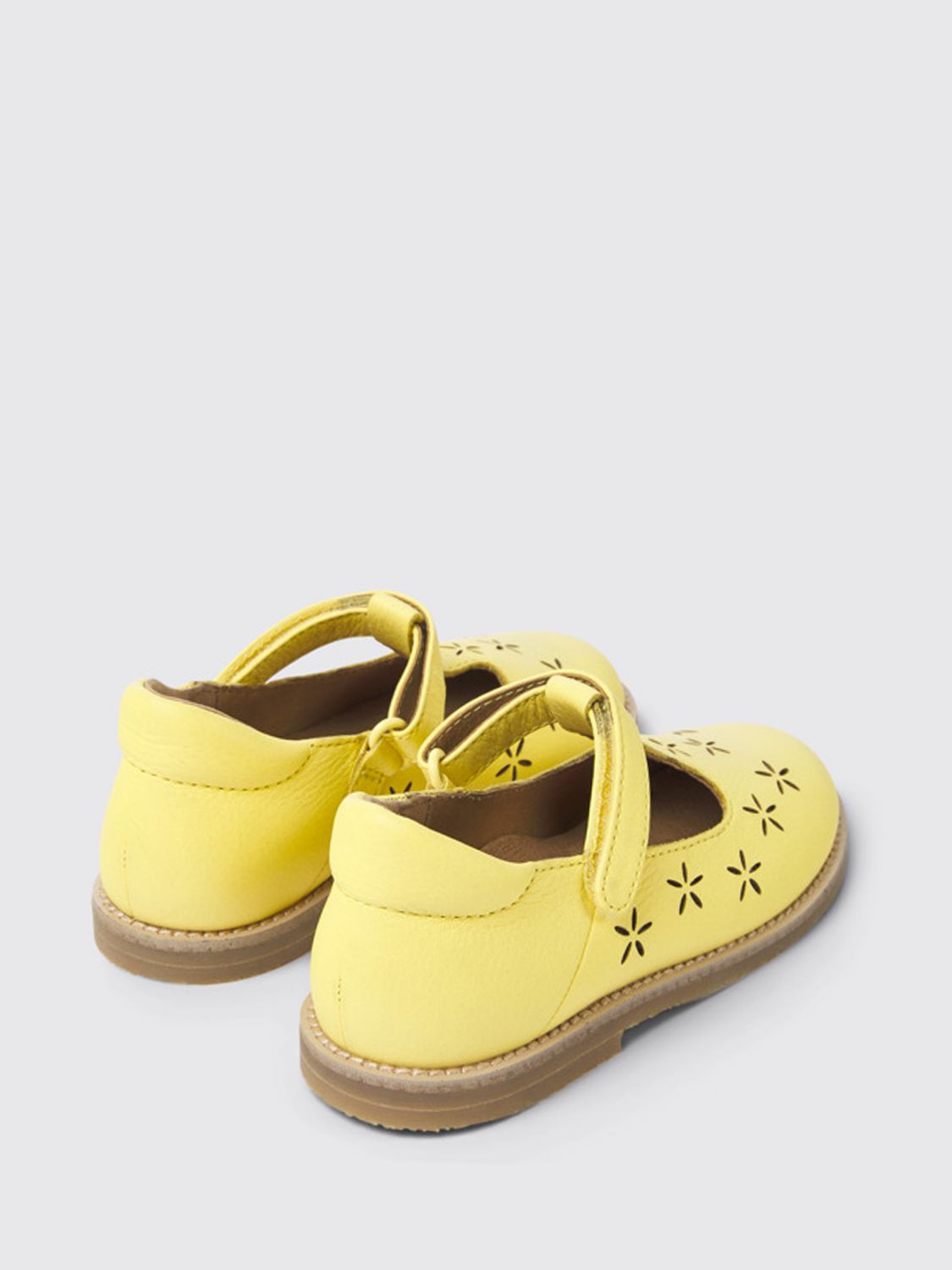 Adaptación Bombardeo Accesorios CAMPER: Zapatos para niña, Amarillo | Zapatos Camper K800474-007 SAVINA en  línea en GIGLIO.COM