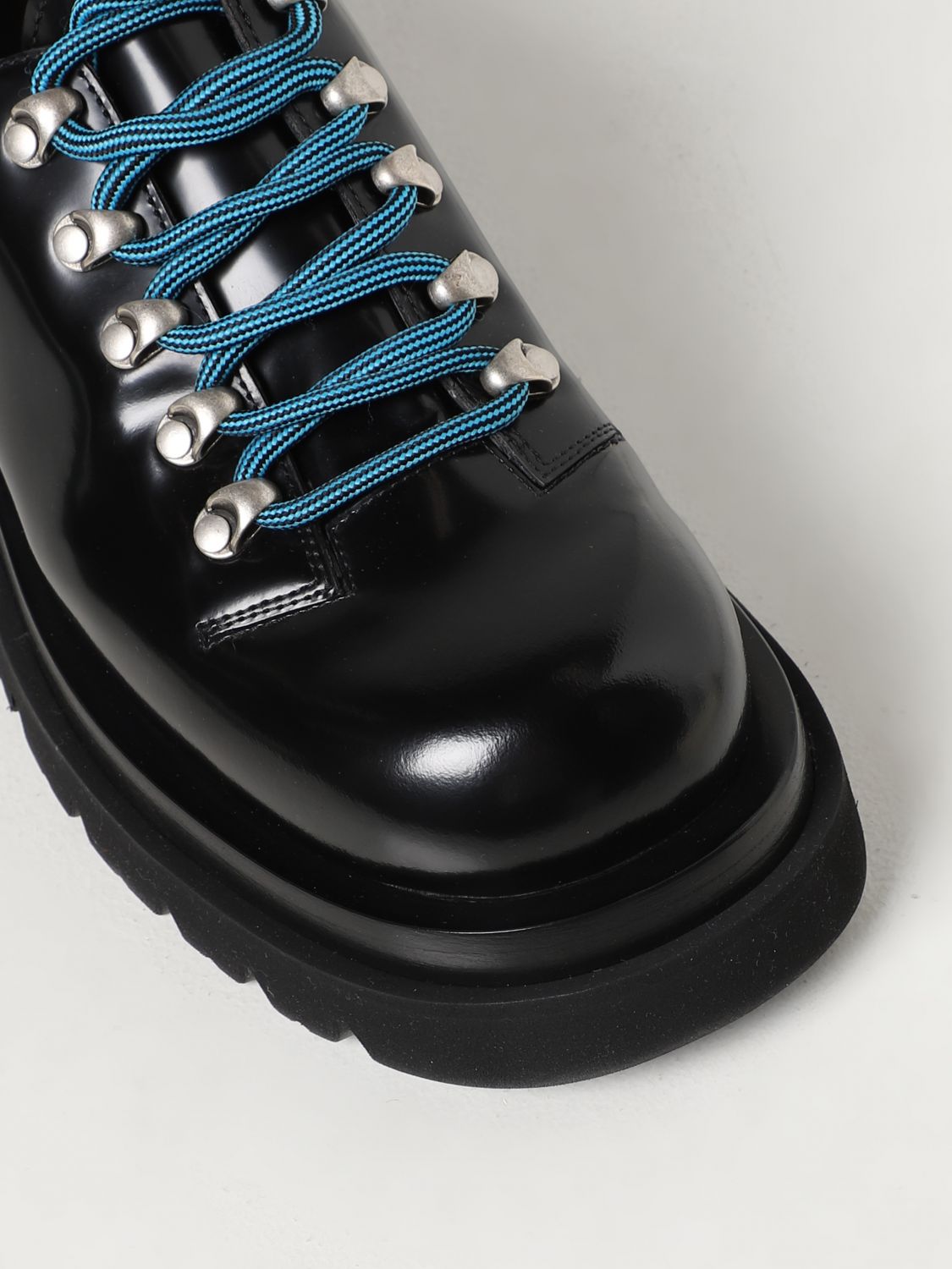 BOTTEGA VENETA: brogue shoes for man - Black  Bottega Veneta brogue shoes  763737V2WX0 online at